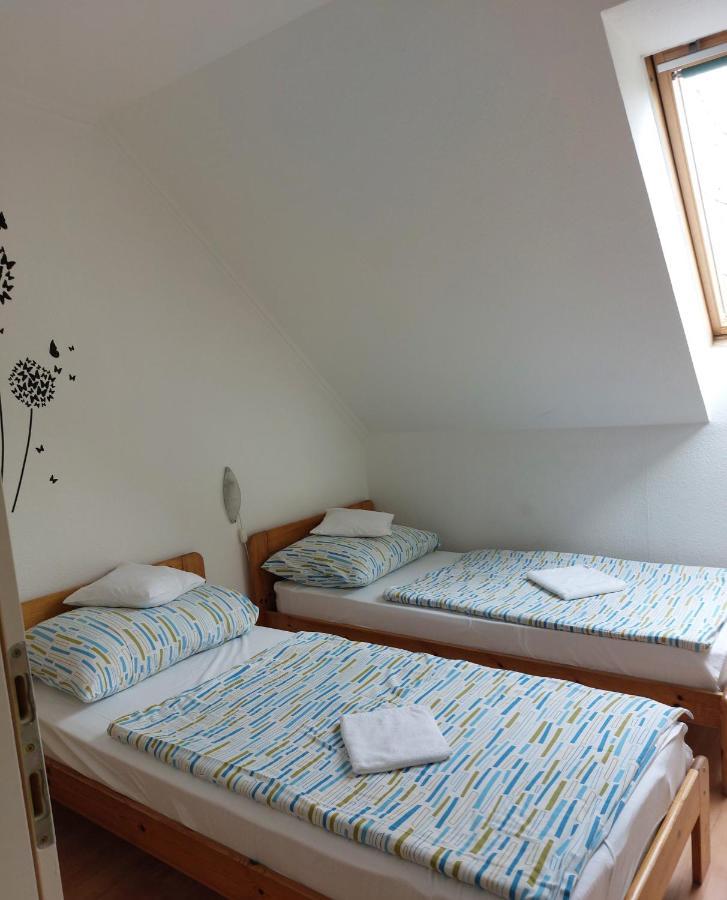 Apartmancentrum Дьюла Екстер'єр фото